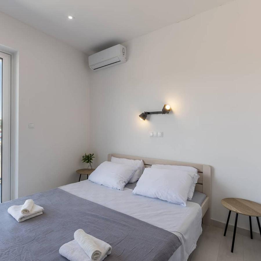 Luxury Apartments Skalinada Near Beaches, Tisno - Dalmatia Eksteriør bilde