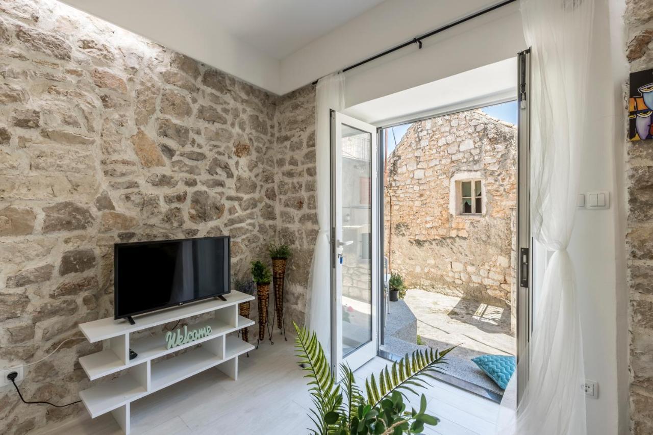 Luxury Apartments Skalinada Near Beaches, Tisno - Dalmatia Eksteriør bilde